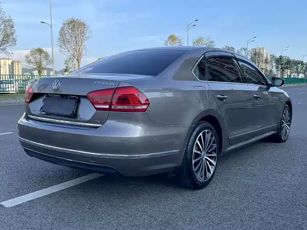 Volkswagen Passat 2013