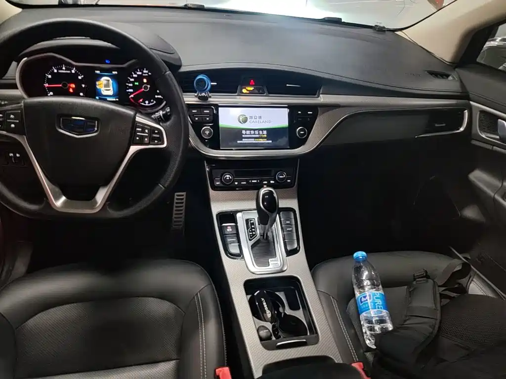 Geely Emgrand GS 2017 — фото 14