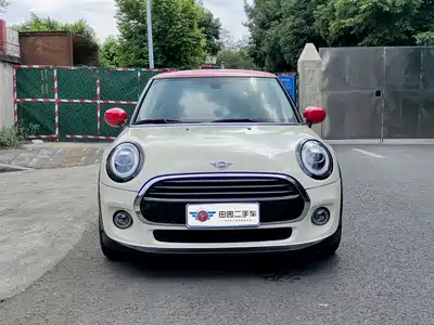 MINI MINI 2019