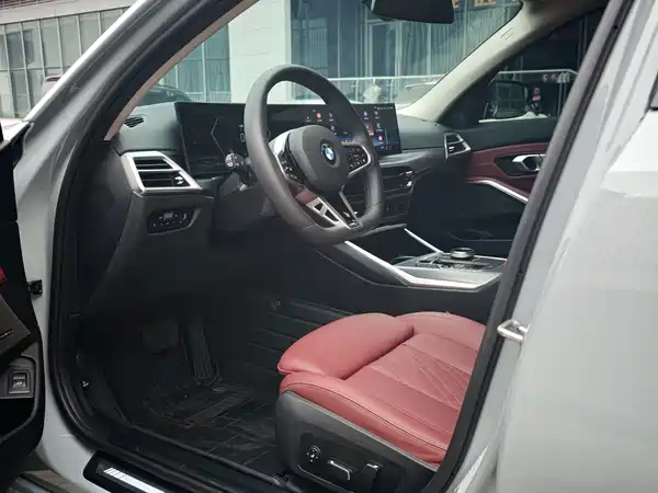 BMW 3 Series 2025