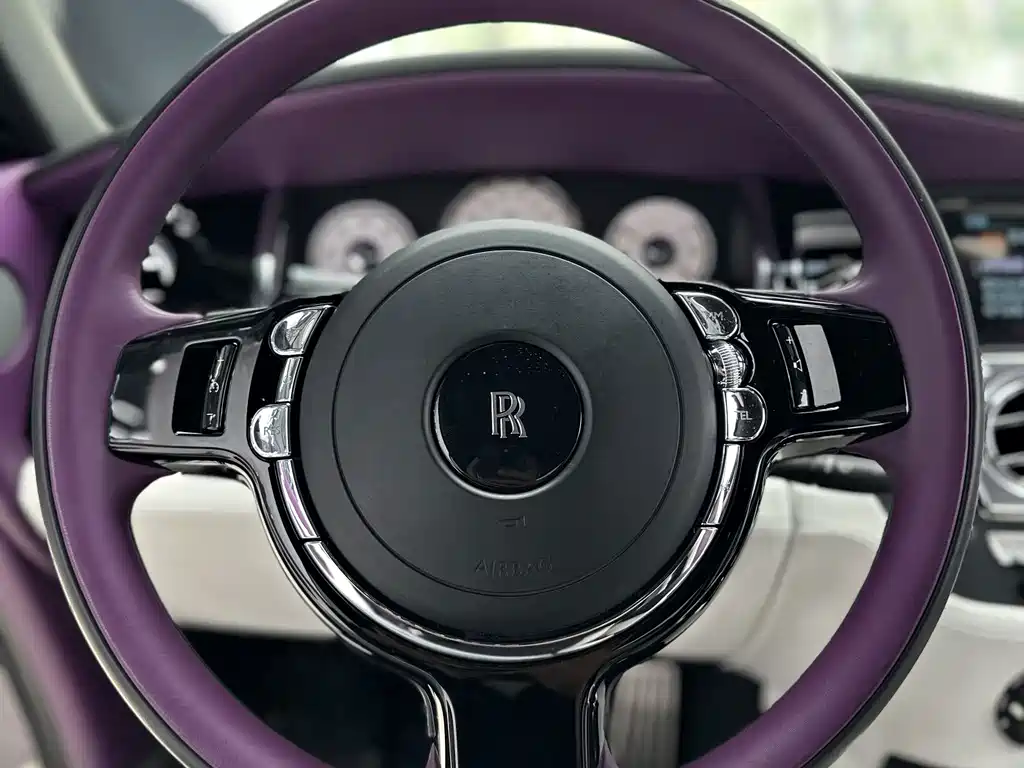 Rolls-Royce Phantom 2020 — фото 23