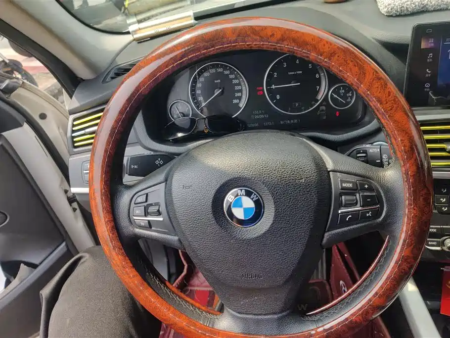 BMW X3 2016 — фото 15
