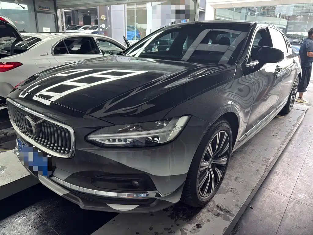 Volvo S90 2021 — фото 1