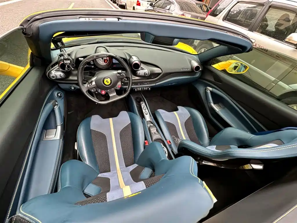 Ferrari F8 2021 — фото 3