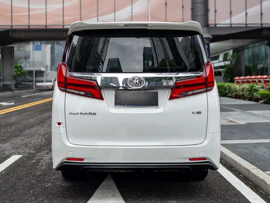 Toyota Alphard 2019 — фото 20