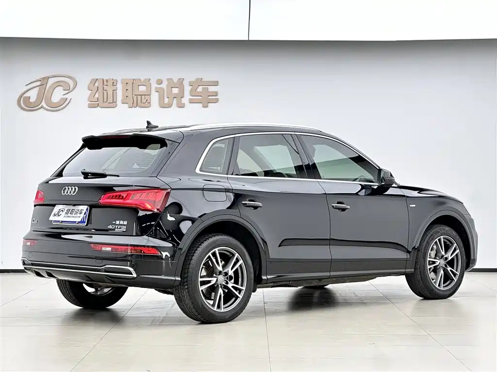 Audi Q5L 2019 — фото 5