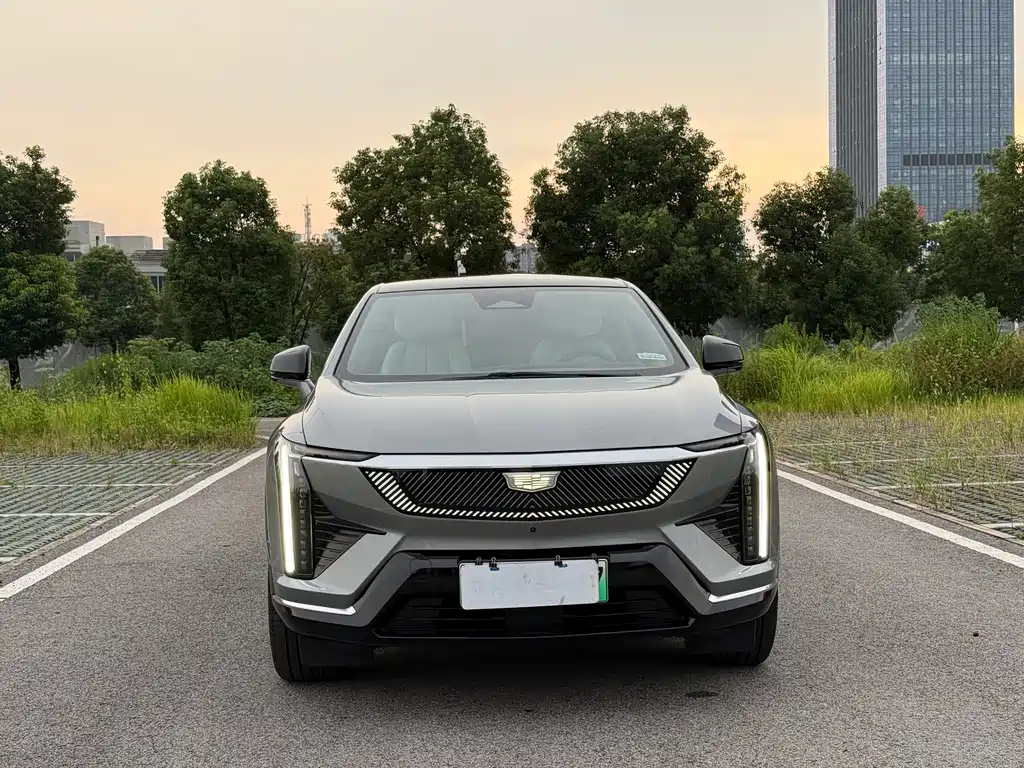 Cadillac IQ Aoge 2024 — фото 2