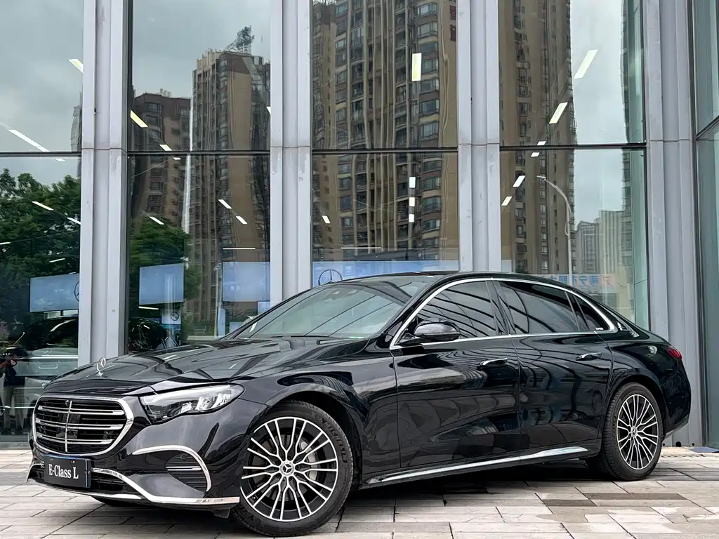 Mercedes-Benz E-Class 2025