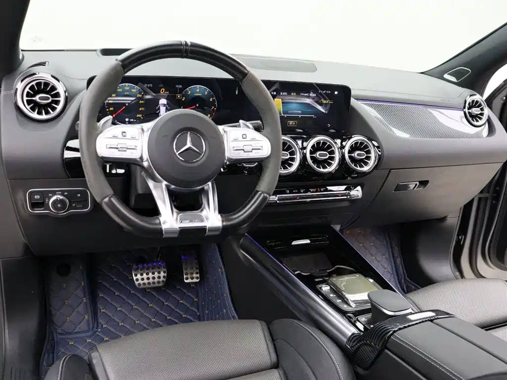 Mercedes-Benz GLA AMG 2021 — фото 9