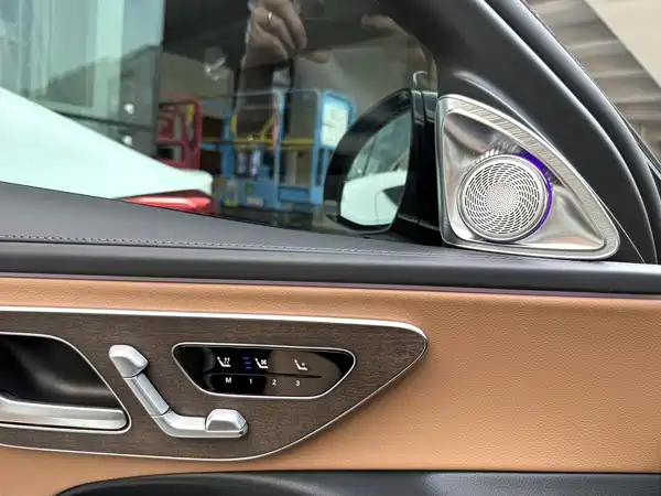 Mercedes-Benz E-Class 2025