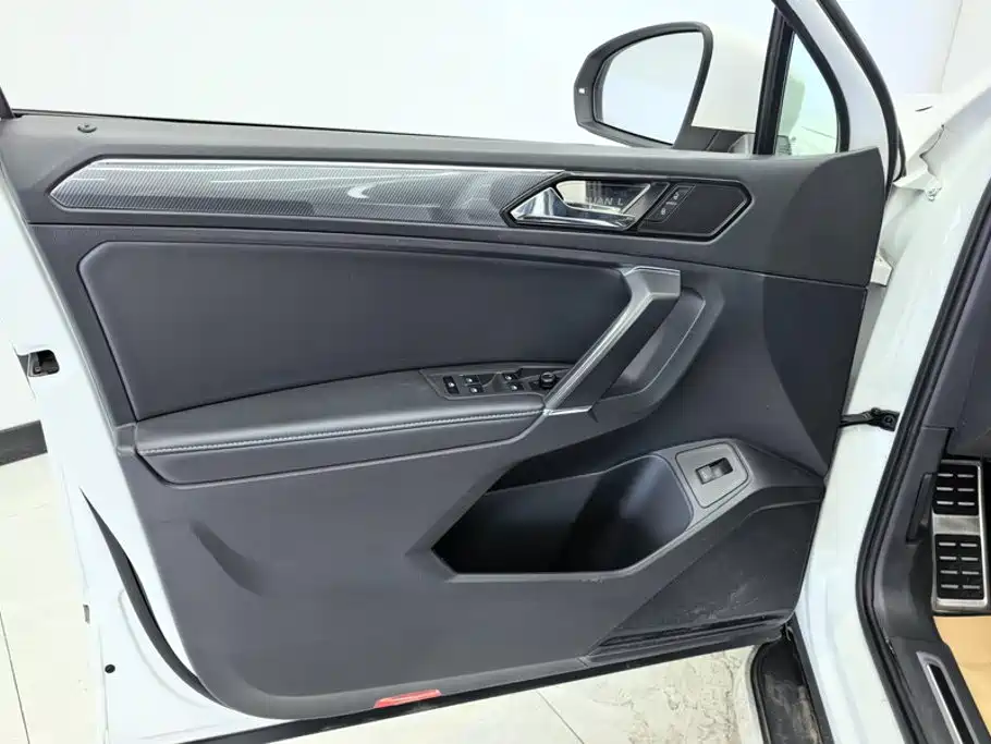 Volkswagen Tiguan L 2021