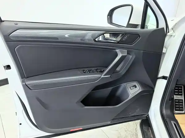 Volkswagen Tiguan L 2021