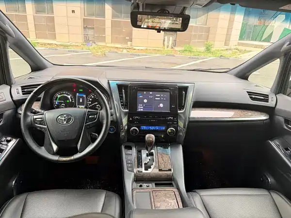 Toyota Alphard 2019