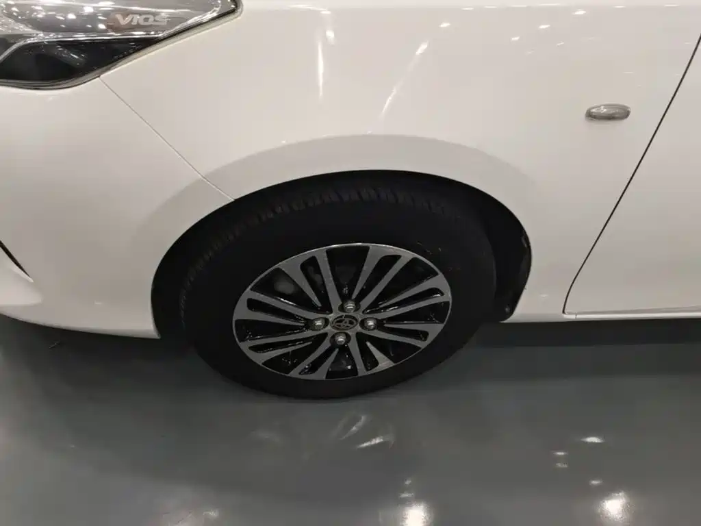 Toyota Vios 2018 — фото 23
