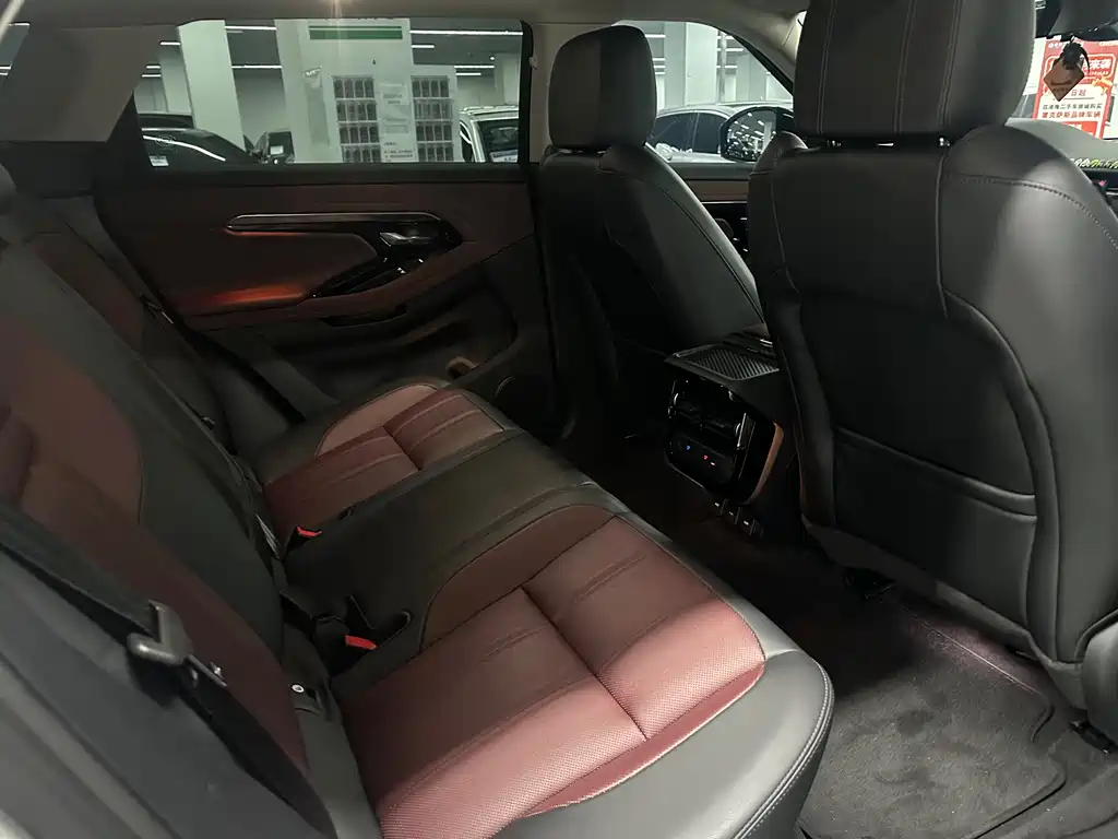 Land Rover Evoque 2023