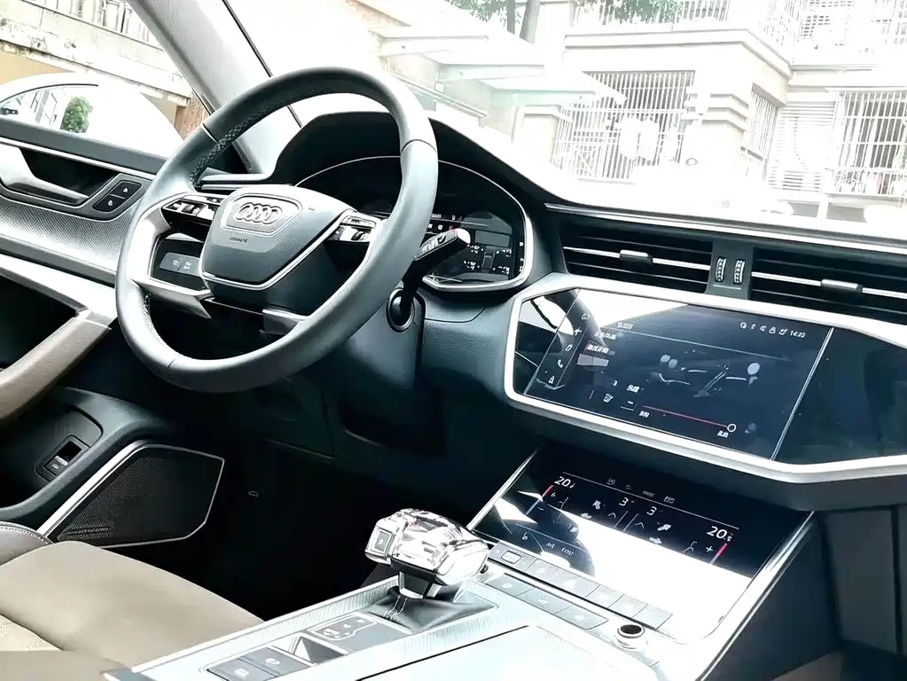 Audi A7L 2023 — фото 8