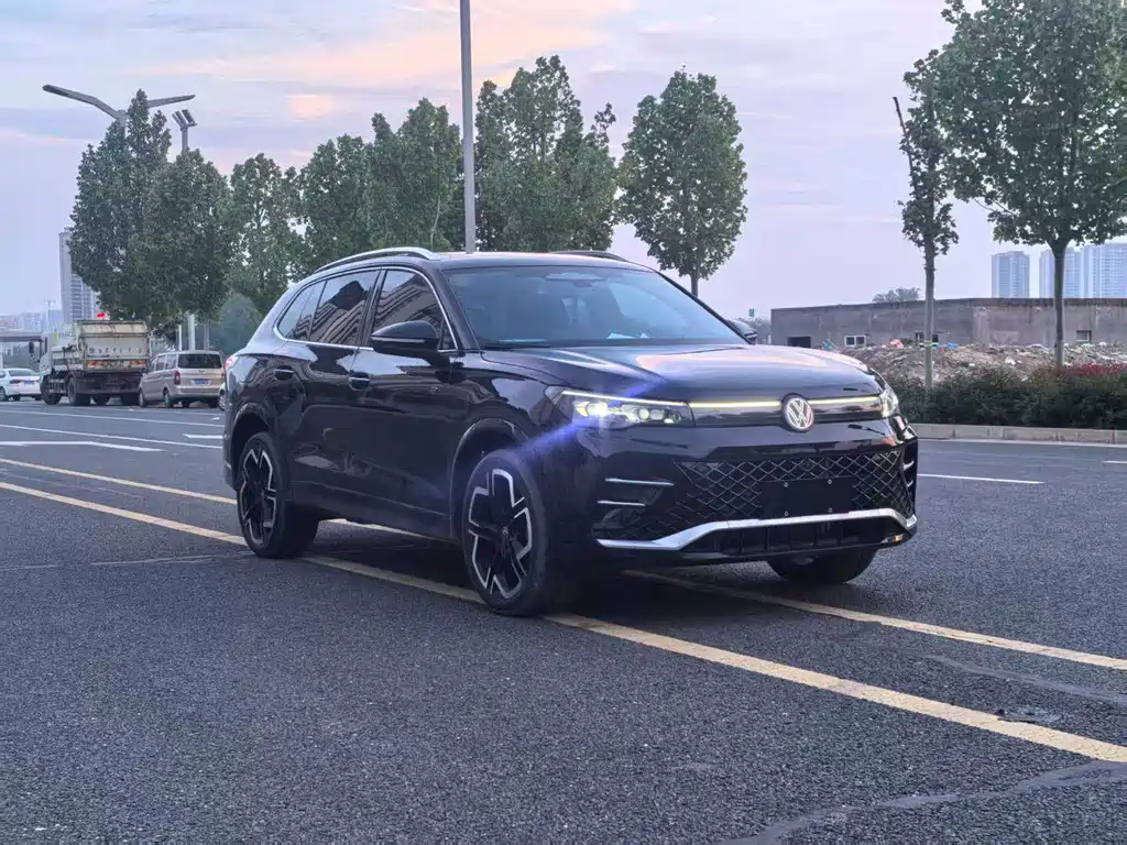 Volkswagen Tiguan L 2025