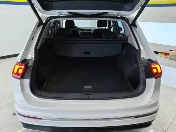 Volkswagen Tiguan L 2021