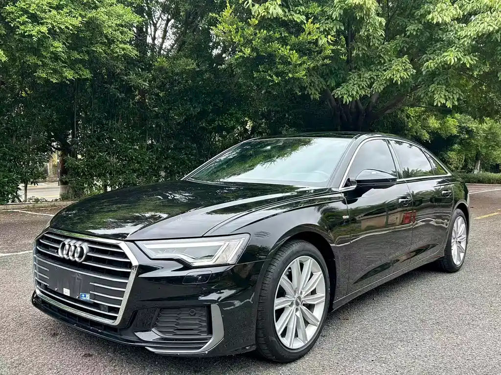 Audi A6L 2022 — фото 1