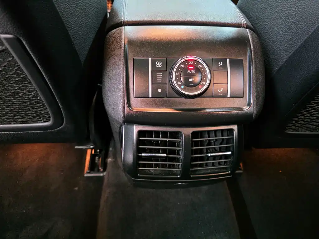 Mercedes-Benz R-Class 2015 — фото 15