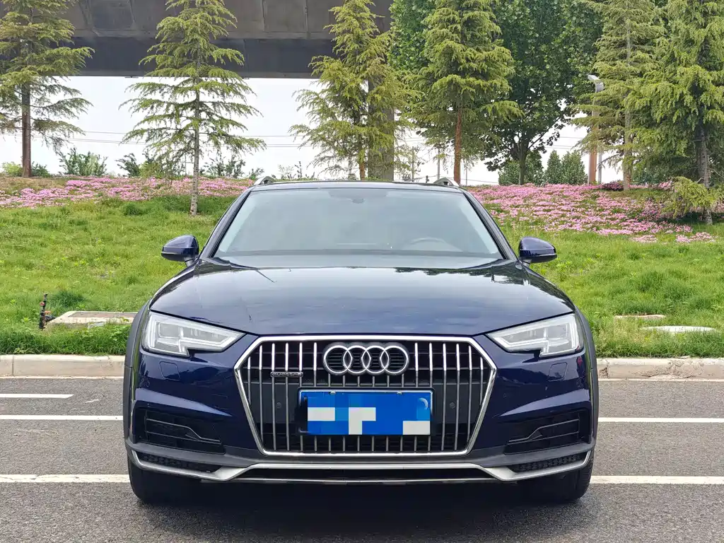 Audi A4 2019 — фото 2