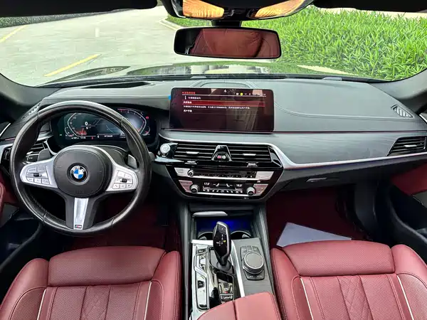 BMW 5 Series 2023