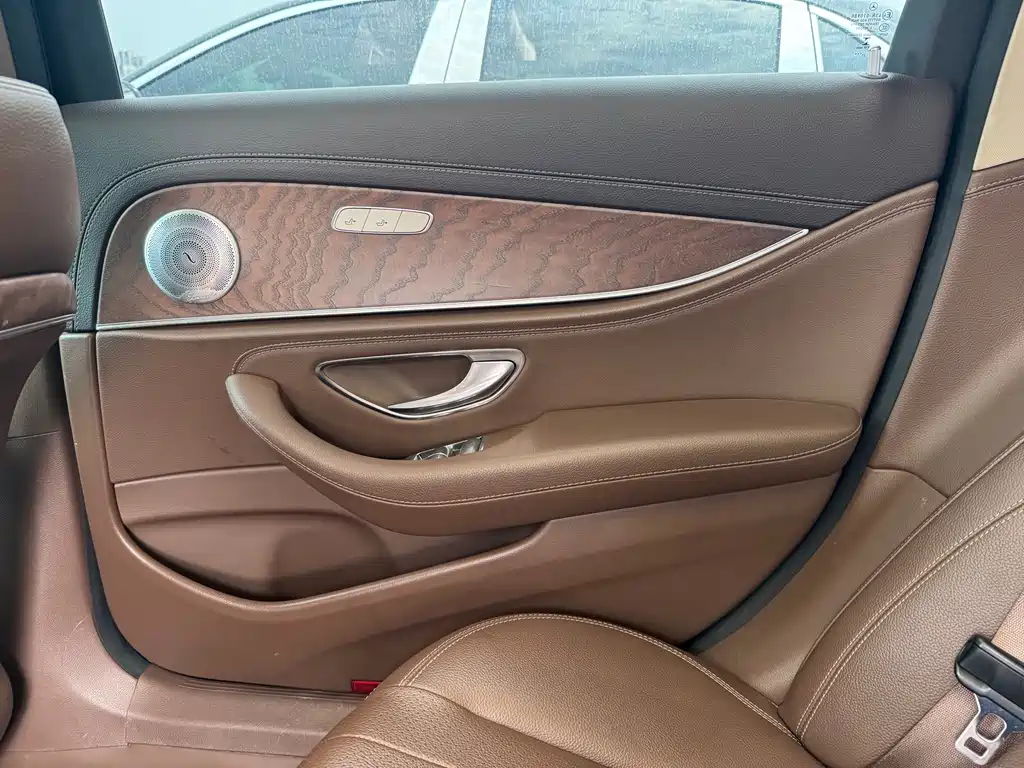 Mercedes-Benz E-Class New Energy 2022 — фото 17