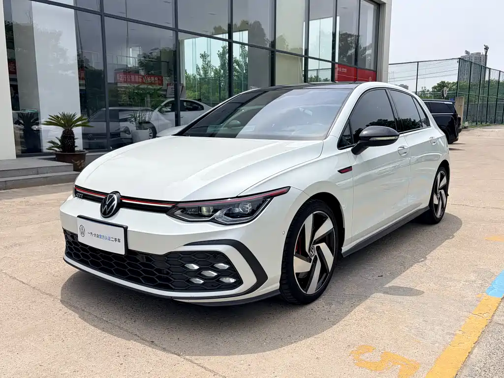 Volkswagen Golf GTI 2022