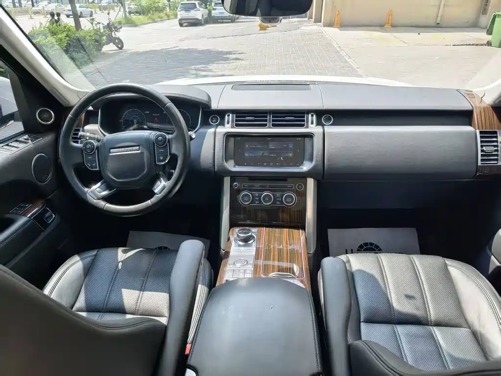 Land Rover Range Rover 2018 — фото 4