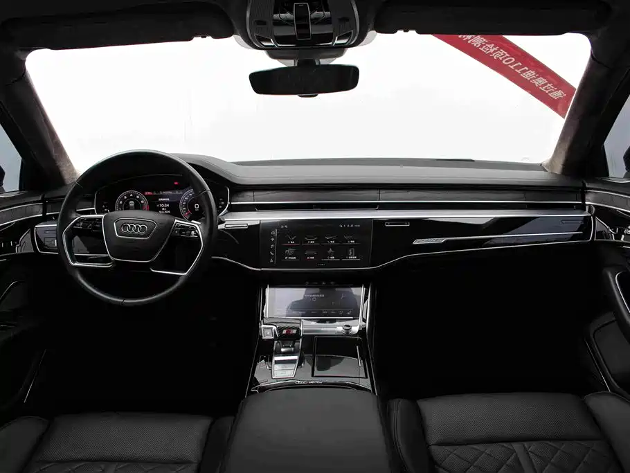 Audi A8 2022
