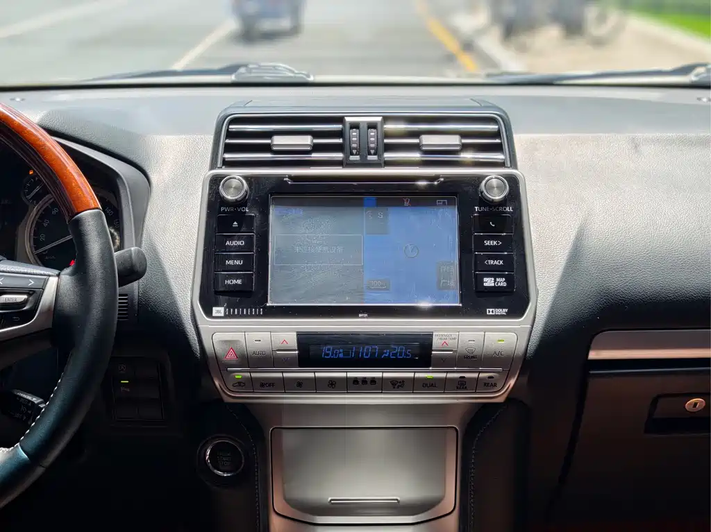 Toyota Prado 2019 — фото 15