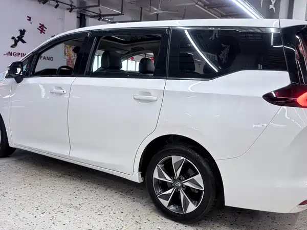 GAC Trumpchi M6 2022