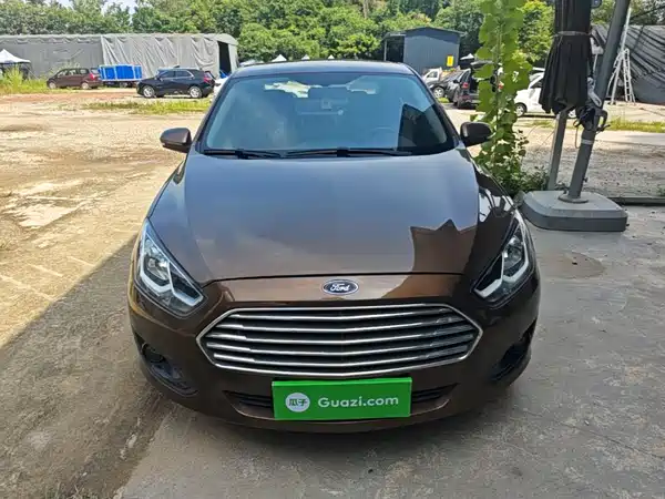 Ford Escort 2016
