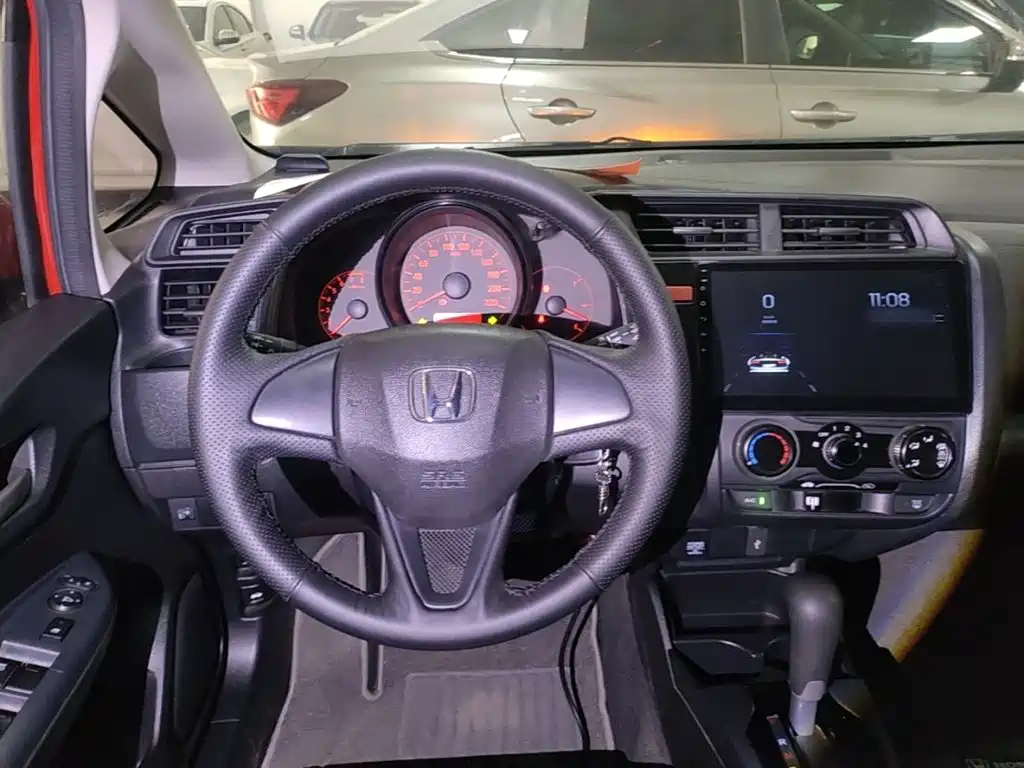 Honda Fit 2015 — фото 11