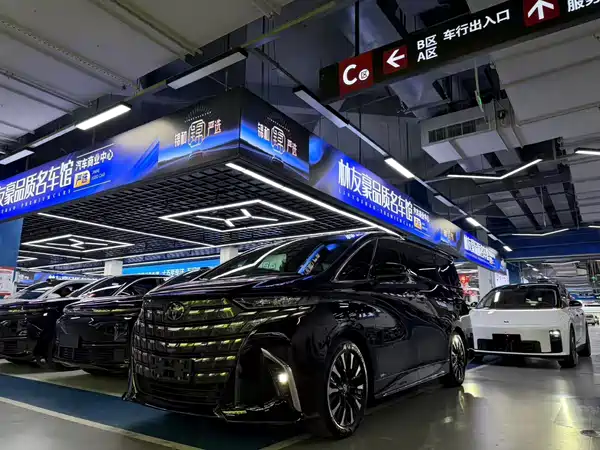 Toyota Alphard 2024