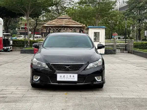 Toyota Reiz 2012