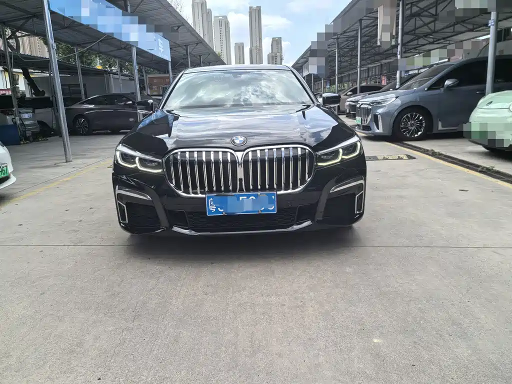 BMW 7 Series 2018 — фото 2
