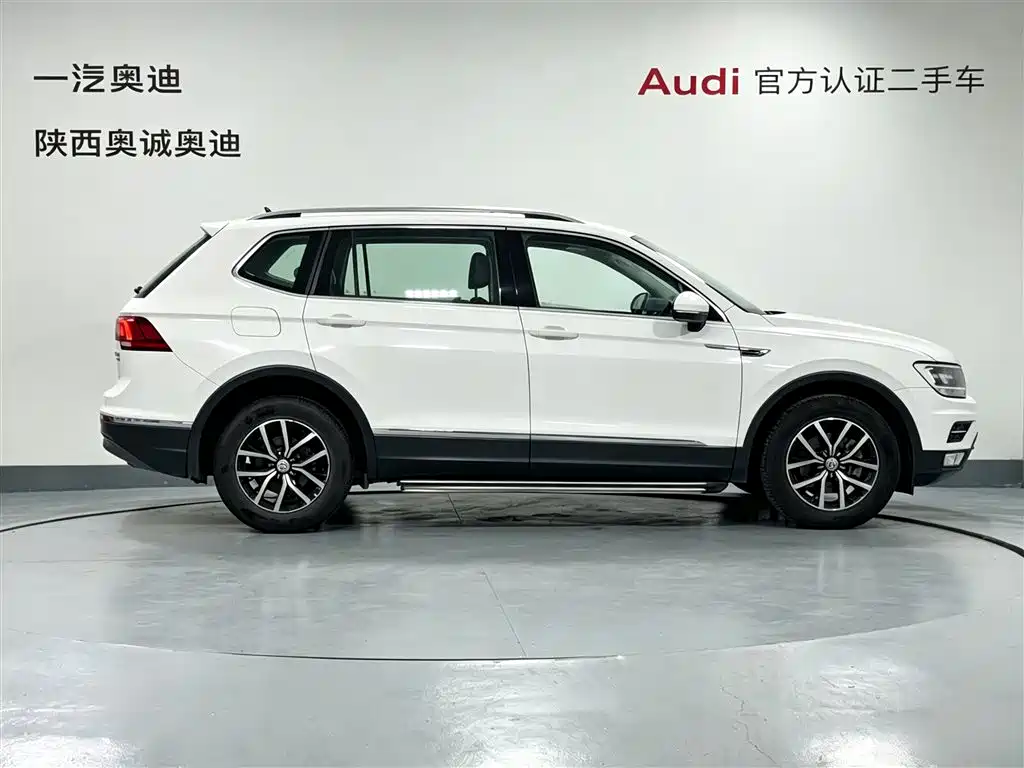 Volkswagen Tiguan L 2018 — фото 3