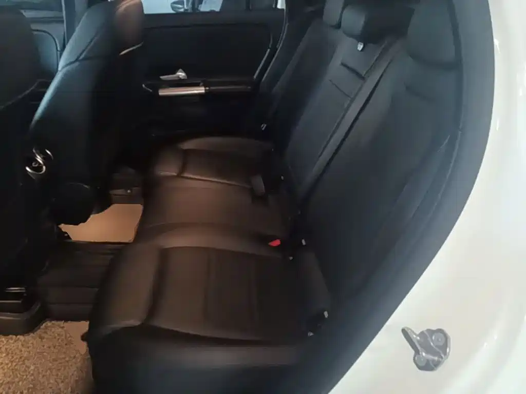 Mercedes-Benz GLA 2021 — фото 17