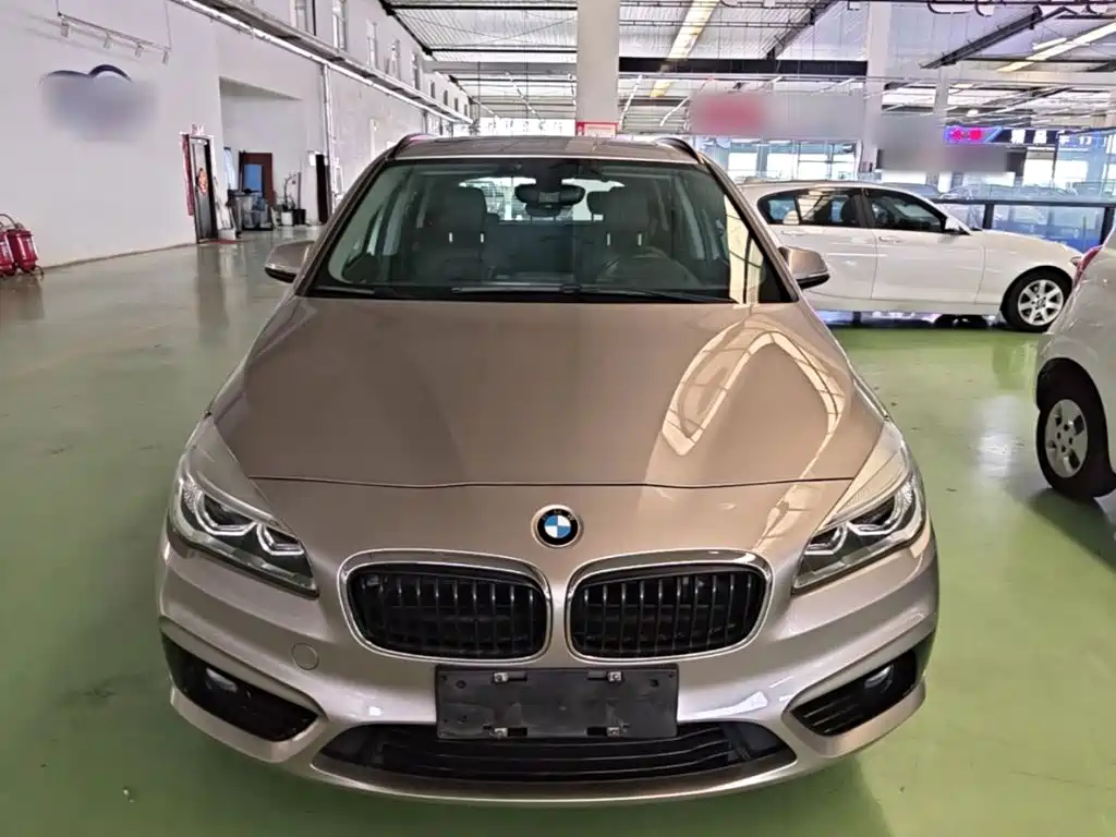 BMW 2 Series Station Wagon 2016 — фото 3