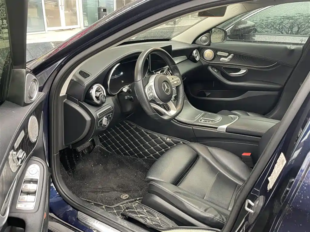 Mercedes-Benz C-Class 2020 — фото 6