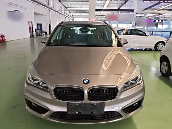 BMW 2 Series Station Wagon 2016