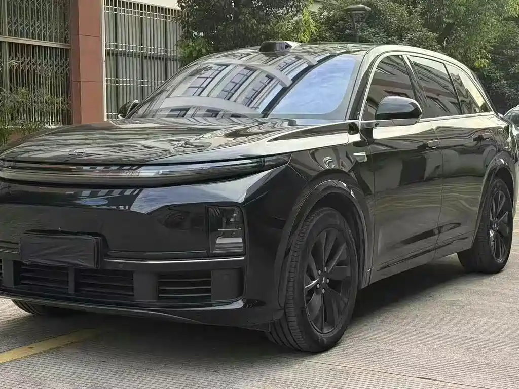 Li Auto Li L7 2025
