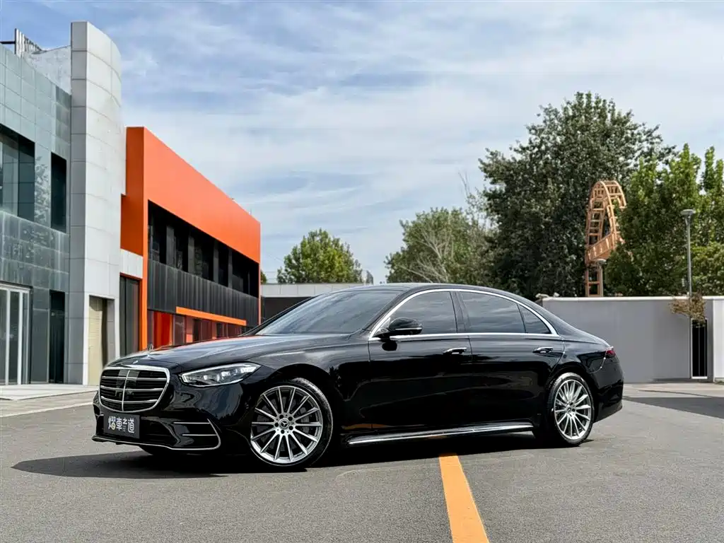 Mercedes-Benz S-Class 2023 — фото 1