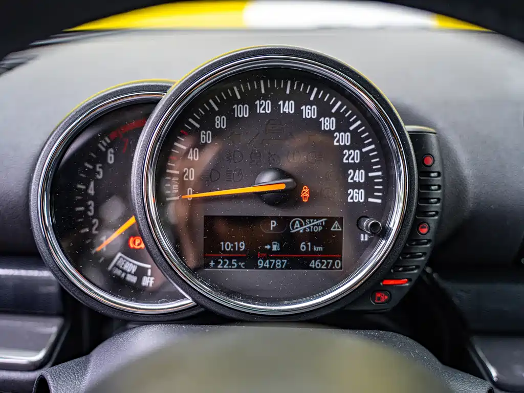MINI Clubman 2016 — фото 12