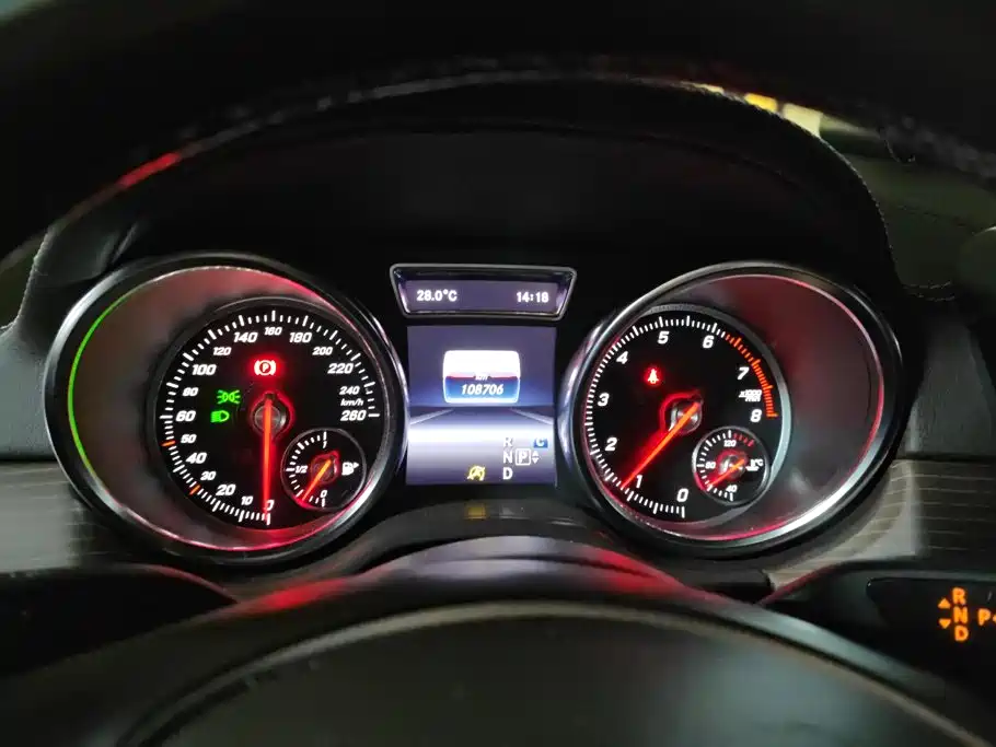 Mercedes-Benz GLE 2018 — фото 14