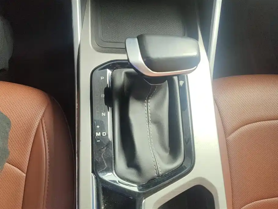Geely Emgrand 2023 — фото 16