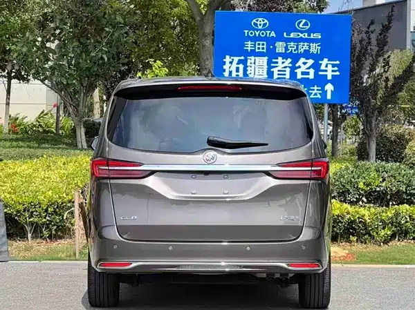Buick GL8 2023