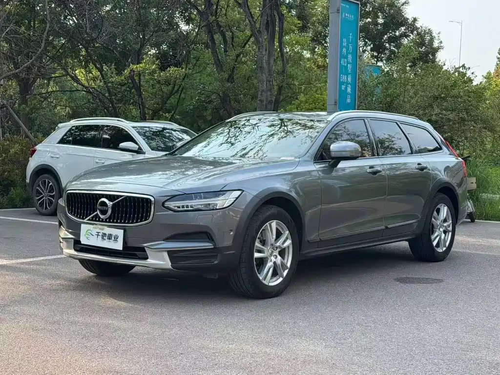 Volvo V90 2018 — фото 1