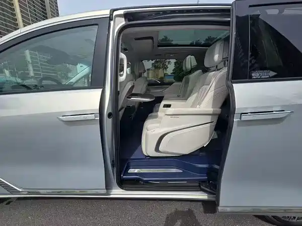 Buick GL8 New Energy 2024